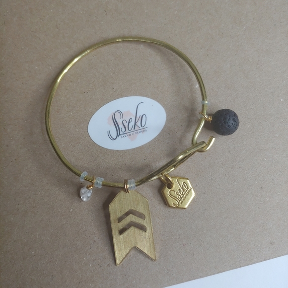 Sseko Brave bracelet with 3 charms - Picture 2 of 4